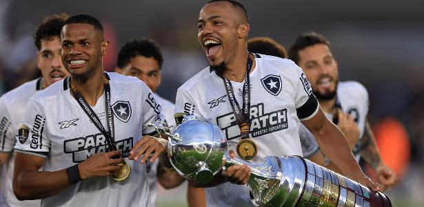 Missão do Botafogo no ano não acabou com o título da Libertadores