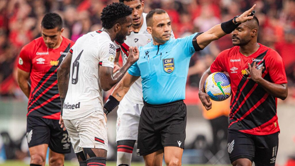 Torcida perde paciência com Lucas Di Yorio