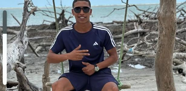 Pai diz que filho foi morto ao fazer gesto símbolo de facção sem saber