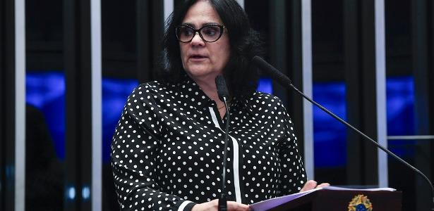 Damares negocia presidência da comissão de direitos humanos do Senado