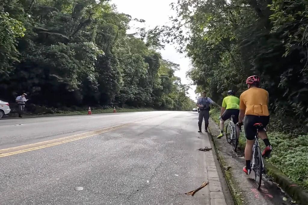 Governo paulista estuda proibir bicicletas em rodovias – 22/01/2025 – Ciclocosmo