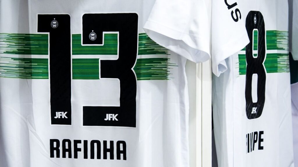 Coritiba tem novo patrocínio na camisa até o fim da temporada