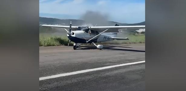 Aeronave de pequeno porte pega fogo após pouso forçado em MG