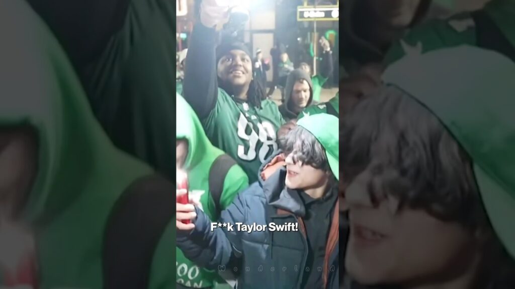 Eagles Fan Screaming F** Taylor Swift in Streets! I am speechless #taylorswift #eagles #superbowl