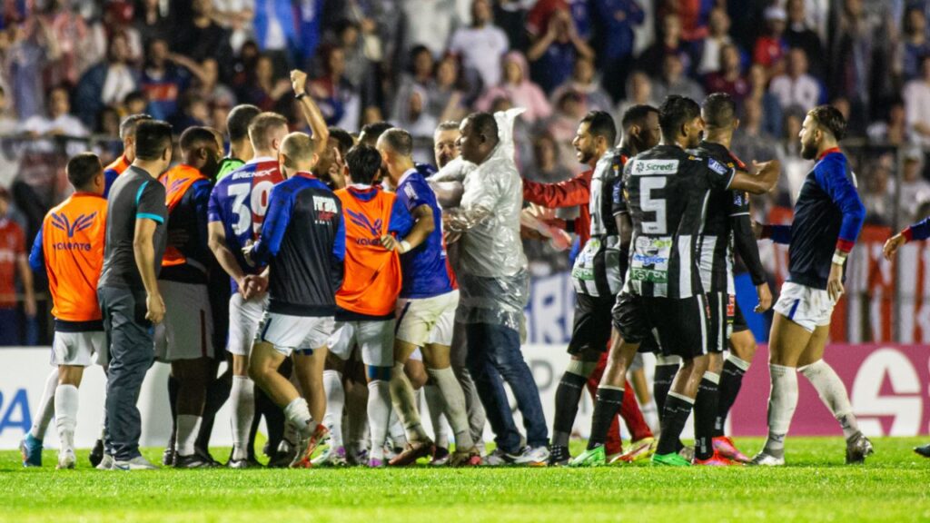 jogadores são punidos pelo TJD-PR