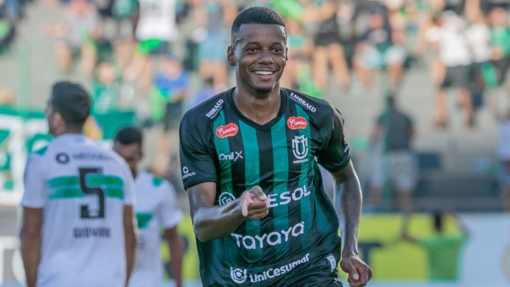 como vê a má fase do Coritiba antes de partida decisiva